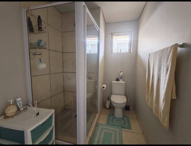 1 BEDROOM FLAT TO LET IN CALEDON ESTATE
